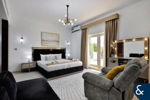 Huvila The Villa, Dubai, Arabiemiraatit 5 makuuhuonetta, 570 m2 № 698087 - kuva 3