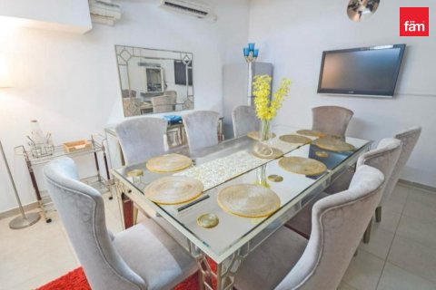 Vilă de închiriat în Dubai, EAU 4 dormitoare, 141.6 mp. №723234 - poză 11