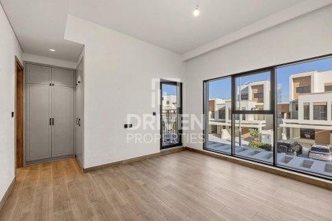 Řadový dům v Damac Lagoons, Dubai, SAE 5 ložnice, 200.21 m² Č.: 768657 - fotografie 8