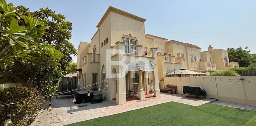 Villa em The Springs, Dubai, EAU 3 quartos, 376 m2 № 643817