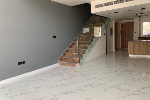 Dubai, BAE’de satılık sıra ev 2 yatak odası, 124.7 m&sup2; No 714426 - fotoğraf 7
