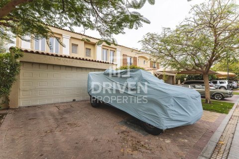 Üürile anda ridamaja asukohaga Motor City, Dubai, AÜE: 3 magamistoaga, 400.04 m² Nr 746861 - pilt 25
