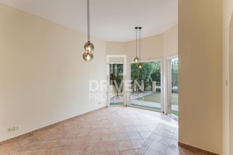 Üürile anda ridamaja asukohaga Motor City, Dubai, AÜE: 3 magamistoaga, 400.04 m² Nr 746861 - pilt 5