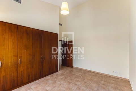 Üürile anda ridamaja asukohaga Motor City, Dubai, AÜE: 3 magamistoaga, 400.04 m² Nr 746861 - pilt 13