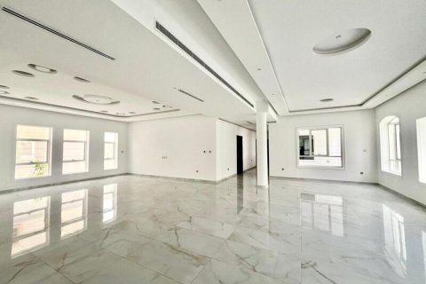 Vilë në Al Barsha, Dubai, Emiratet e Bashkuara Arabe 7 dhoma gjumi, 1483.43 m2. № 637507 - Foto 2