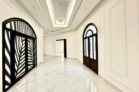 Vilë në Al Barsha, Dubai, Emiratet e Bashkuara Arabe 7 dhoma gjumi, 1483.43 m2. № 637507 - Foto 13