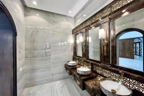 Vilë në Al Barsha, Dubai, Emiratet e Bashkuara Arabe 7 dhoma gjumi, 1483.43 m2. № 637507 - Foto 11