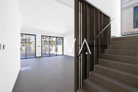 Vila v Dubai, SAE 4 ložnice, 422.97 m² Č.: 637512 - fotografie 14