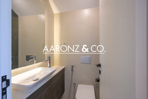 Leilighet til salgs i Rukan, Dubai, Emiratene 3 soverom, 131 kvm Nr. 680423 - Foto 15