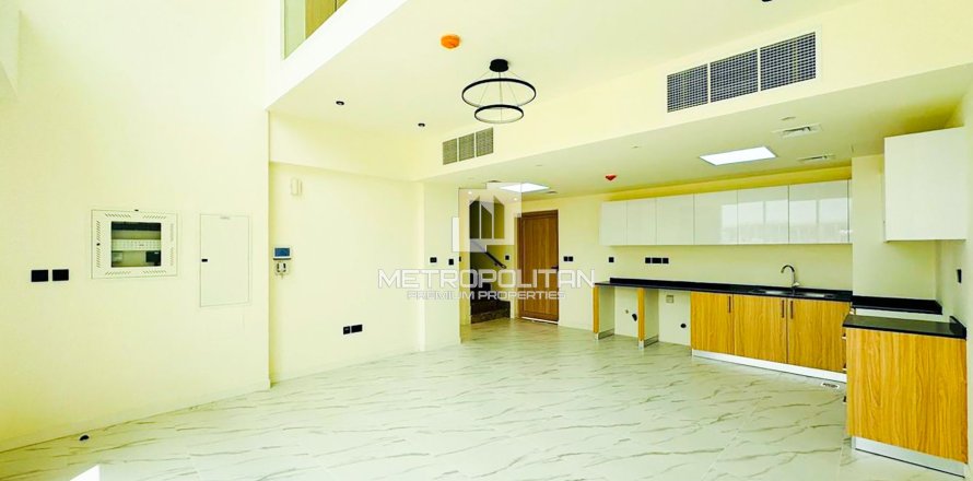 Maison de ville à Dubai Land, Dubai, EAU: 3 chambres, 146 m2 № 664655