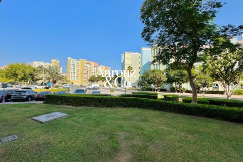 Apartment in Discovery Gardens, Dubai, UAE 1 bedroom, 90 sq.m. № 729899 - photo 18