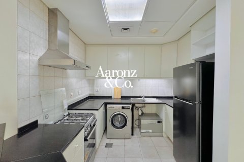 Apartment in Discovery Gardens, Dubai, UAE 1 bedroom, 90 sq.m. № 729899 - photo 12