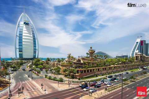 Apartament në Umm Suqeim, Dubai, Emiratet e Bashkuara Arabe 3 dhoma gjumi, 171.3 m2. № 705668