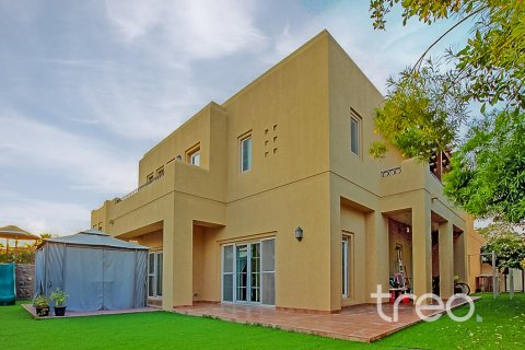Üürile anda villa asukohaga Arabian Ranches, Dubai, AÜE: 5 magamistoaga, 450.3 m² Nr 753741 - pilt 1