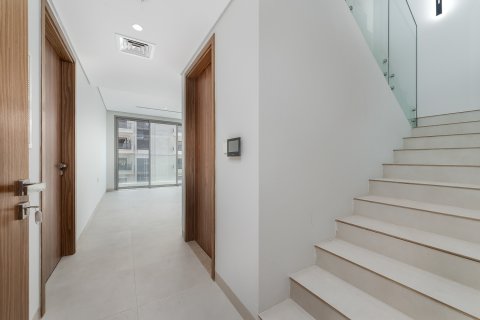 Huoneisto Al Warsan, Dubai, Arabiemiraatit 4 makuuhuonetta, 196.68 m2 № 754416 - kuva 6