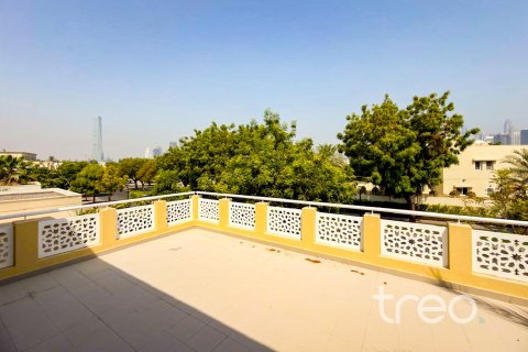 Vilë në Meadows, Dubai, Emiratet e Bashkuara Arabe 5 dhoma gjumi, 390.19 m2. № 753743 - Foto 9