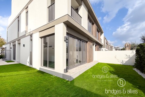 Tilal Al Ghaf, Dubai, UAE의 빌라 침실 4개, 217제곱미터 번호 687699