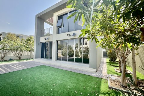 Villa til salgs i Dubai Hills Estate, Dubai, Emiratene 4 soverom, 473 kvm Nr. 687697 - Foto 2