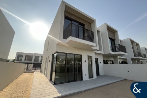 Villa à louer à The Valley, Dubai, EAU 4 chambres, 260 m2 № 671359 - photo 1