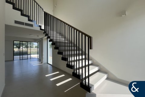 Villa à louer à The Valley, Dubai, EAU 4 chambres, 260 m2 № 671359 - photo 2