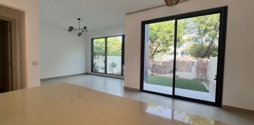 Dubai Hills Estate, UAE의 타운하우스 침실 4개, 201.5제곱미터 번호 751238