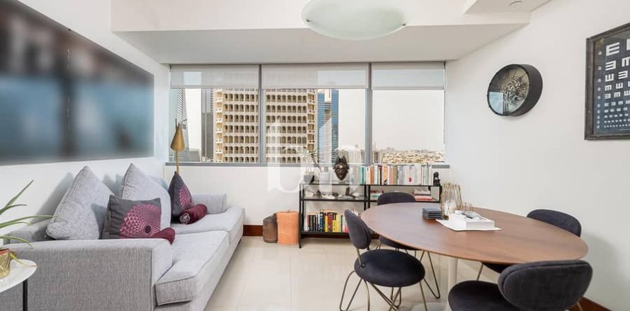 Apartmen di Dubai, UAE 1 bilik tidur, 90 meter persegi № 642607
