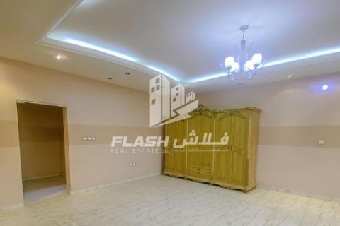 Villa te koop in Al Dhait, Ras Al Khaimah, VAE 9 slaapkamers, 929 vr.m., nr 656904 - foto 15