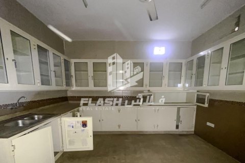 Villa te koop in Al Dhait, Ras Al Khaimah, VAE 9 slaapkamers, 929 vr.m., nr 656904 - foto 8