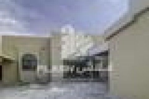 Villa te koop in Al Dhait, Ras Al Khaimah, VAE 9 slaapkamers, 929 vr.m., nr 656904 - foto 4