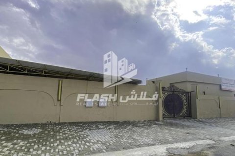Villa te koop in Al Dhait, Ras Al Khaimah, VAE 9 slaapkamers, 929 vr.m., nr 656904 - foto 2