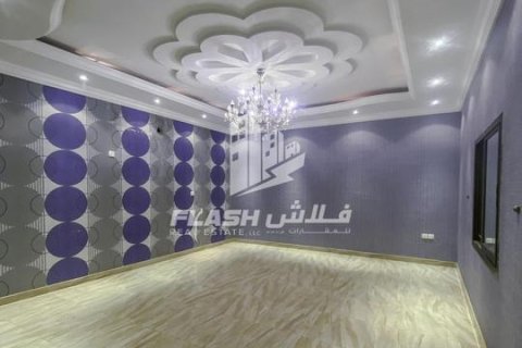 Villa te koop in Al Dhait, Ras Al Khaimah, VAE 9 slaapkamers, 929 vr.m., nr 656904 - foto 5