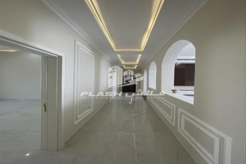Villa te koop in Al Dhait, Ras Al Khaimah, VAE 4 slaapkamers, 1394 vr.m., nr 656899 - foto 2