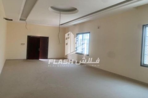 Villa à vendre à  Al Uraibi, Ras Al Khaimah, EAU 7 chambres, 970 m2 № 656900 - photo 3