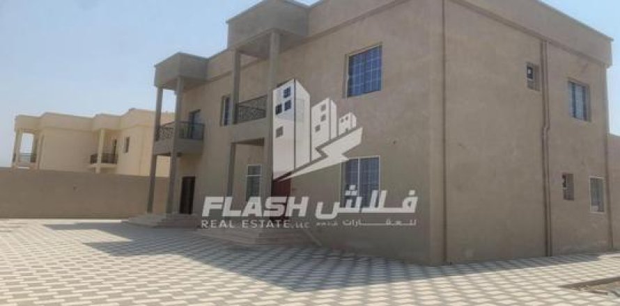 Villa à Al Uraibi, Ras Al Khaimah, EAU: 7 chambres, 970 m2 № 656900