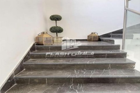 Vila u gradu Al Qusaidat, Ras Al Khaimah, UAE 6 spavaće sobe, 1394 m2 Br. 656901 - Slika 5