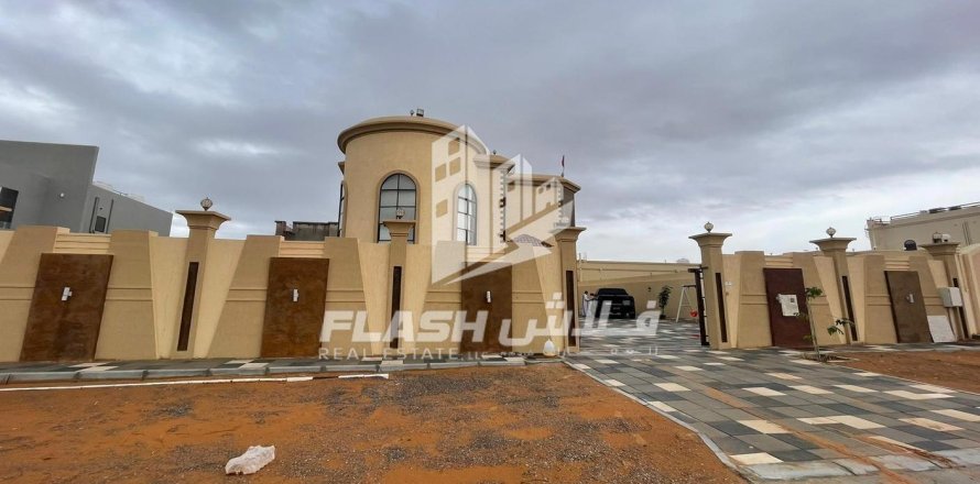 Villa i Al Riffa, Ras Al Khaimah, UAE 3 soveværelser, 929 kvm № 656905