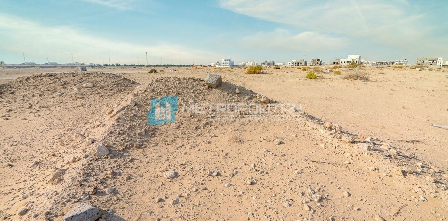 Pozemek v Khalifa City, Abu Dhabi, SAE 976 m² Č.: 629959