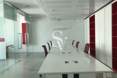 Офис Джумейра Лейк Тауэрс, Дубай, БАӘ-да 108 м² № 658042 - фото 1