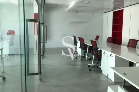 Офис Джумейра Лейк Тауэрс, Дубай, БАӘ-да 108 м² № 658042 - фото 18