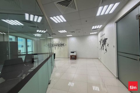 Oficina en alquiler en Business Bay, Dubai, EAU 167.2 m2 № 648060 - foto 17