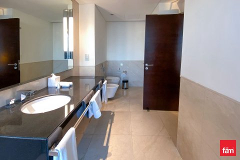 דירה להשכרה ב Dubai Marina, Dubai, איחוד האמירויות  1 חדר שינה, 81.8 מ"ר, מספר 668988 - תמונה 19