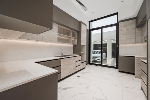 Dubai, BAE’de kiralık villa 5 yatak odası, 1219.07 m² No 754469 - fotoğraf 16