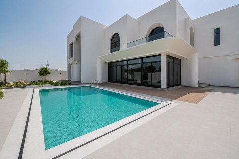 Dubai, BAE’de kiralık villa 5 yatak odası, 1219.07 m² No 754469 - fotoğraf 1