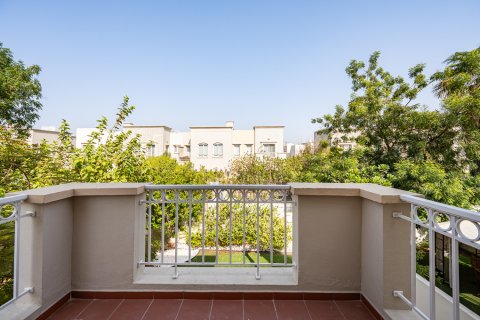 Vilă de închiriat în The Springs, Dubai, EAU 2 dormitoare, 163.75 mp. №754473 - poză 13
