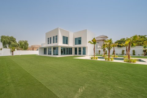 Dubai, BAE’de kiralık villa 4 yatak odası, 1505.77 m² No 754472 - fotoğraf 4