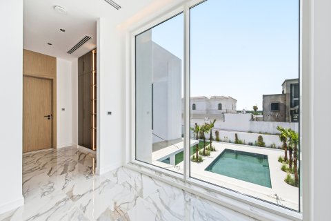 Dubai, BAE’de kiralık villa 4 yatak odası, 1505.77 m² No 754472 - fotoğraf 15