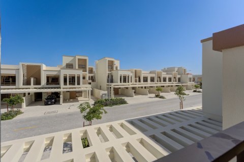 Rumah bandar di Damac Lagoons, Dubai, UAE 4 bilik tidur, 143.98 meter persegi № 754467 - foto 11