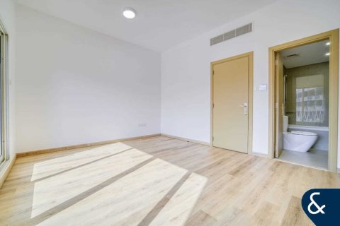 خانه شهری برای فروش در  Jumeirah Village Circle، Dubai، امارات متحده عربی  4 خوابه ، 365 متر مربع ، شماره 697741 - تصویر 9