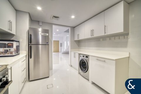 خانه شهری برای فروش در  Jumeirah Village Circle، Dubai، امارات متحده عربی  4 خوابه ، 365 متر مربع ، شماره 697741 - تصویر 4
