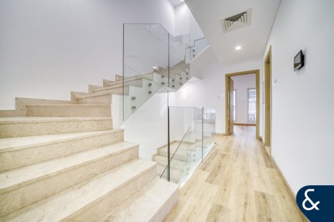 خانه شهری برای فروش در  Jumeirah Village Circle، Dubai، امارات متحده عربی  4 خوابه ، 365 متر مربع ، شماره 697741 - تصویر 7